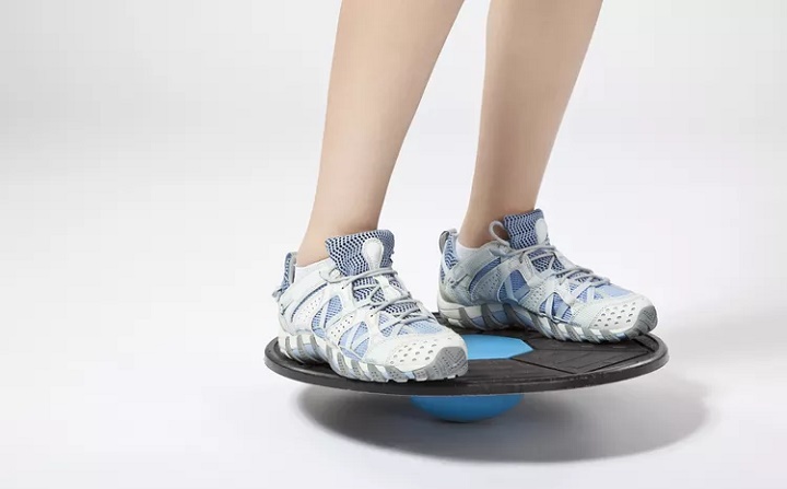 ووبل بورد یکی از انواع تخته تعادل