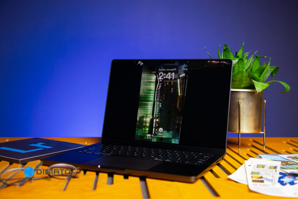 نمایشگر مک‌بوک پرو M3 Pro