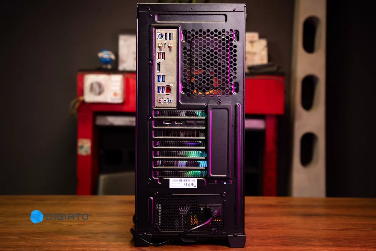 1707154764 838 بازدید کیس گیمینگ دیپ‌کول MATREXX 70 ADD RGB 3F.webp