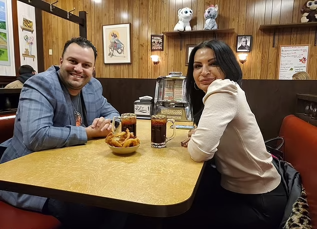 1709827861 351 فروش رستوران سکانس آخر سریال خانواده سوپرانو به قیمت 826