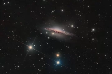 تصویر روز ناسا: پرتره NGC 1055