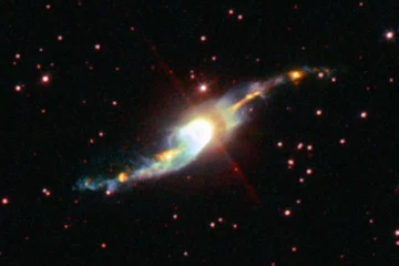 تلسکوپ فضایی هابل جت‌های مرموزی را مشاهده می‌کند