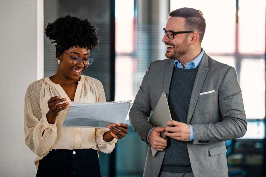 1735214628 595 آیا زن‌ها از مدیران زن بیزارند؟ ۶ نظر برای