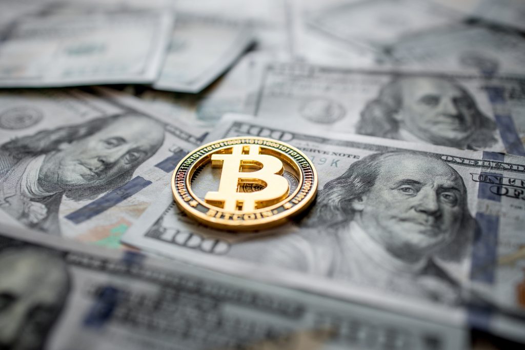 بیت کوین بخریم یا نخریم؟ ( ۵ علت خرید و ۵ علت نخریدن بیت کوین)_دوپلر 4 بیت کوین بخریم یا نخریم؟ ۵ علت خرید و