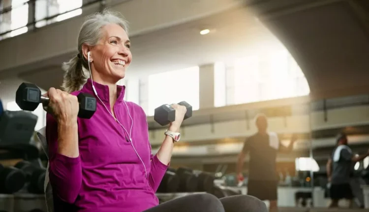 1740095705 254 ۱۳ ورزش مناسب برای زنان بالای ۵۰ سال دوپلر.webp