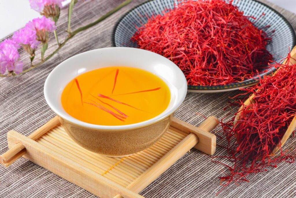 دمنوش های سودمند: ۱۲ دمنوش گیاهی سودمند که باید امتحان کنید!_دوپلر 32 1742419850 782 دمنوش های سودمند ۱۲ دمنوش گیاهی سودمند که باید امتحان