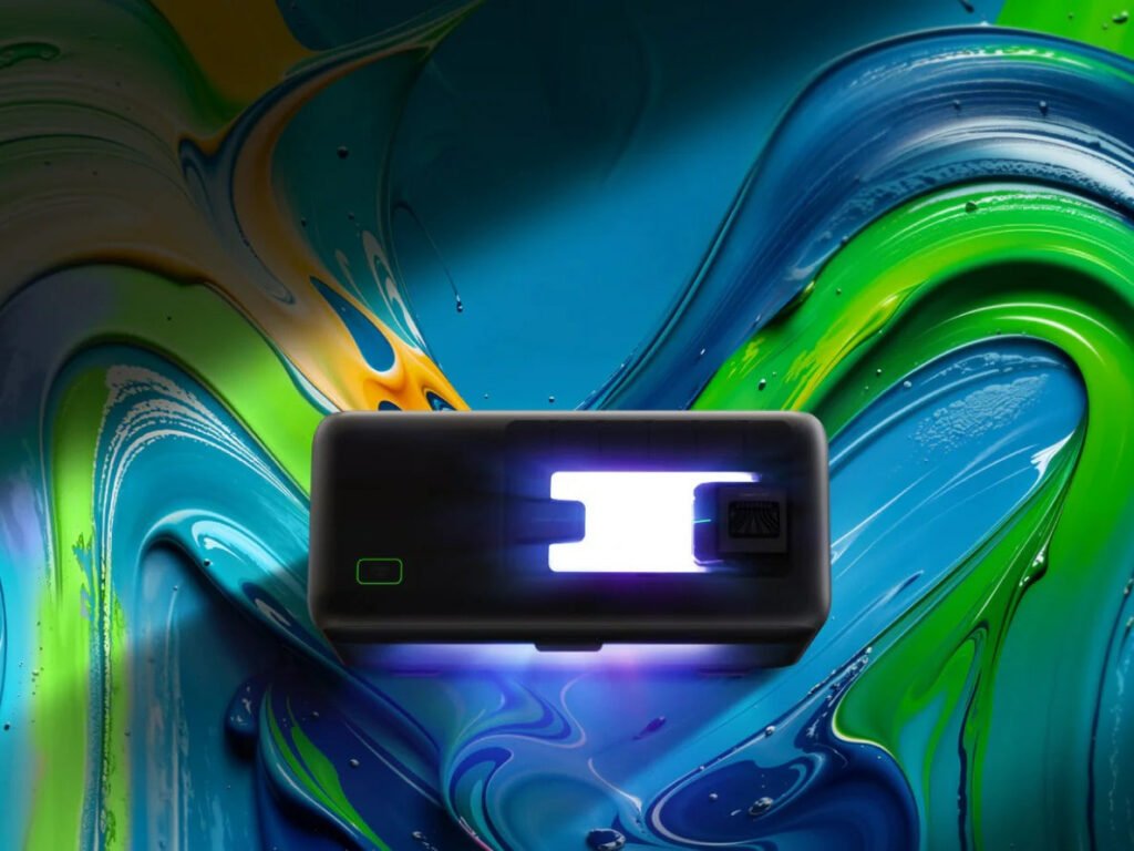 زیرمجموعه انکر از اولین پرینتر UV شخصی دنیا با قابلیت چاپ سه‌بعدی رونمایی کرد