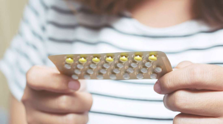 استخر در زمان پریود - به تعویق انداختن پریود با قرص