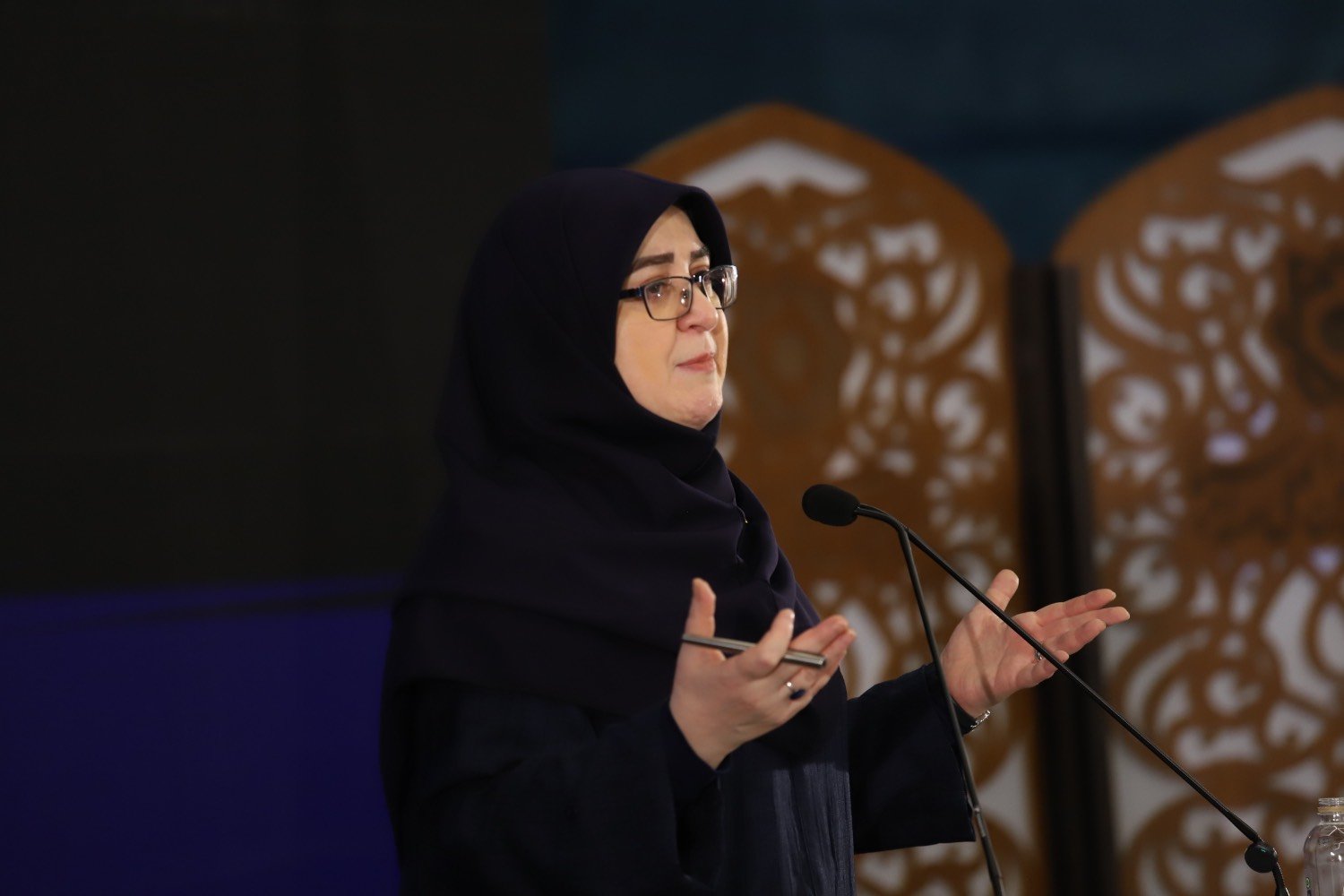 حذف 4 صفر از پول ملی در راستای کاهش بار روانی است